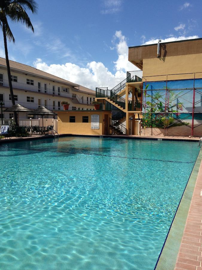 Surfsider Resort - A Timeshare Resort ปอมปาโนบีช ภายนอก รูปภาพ